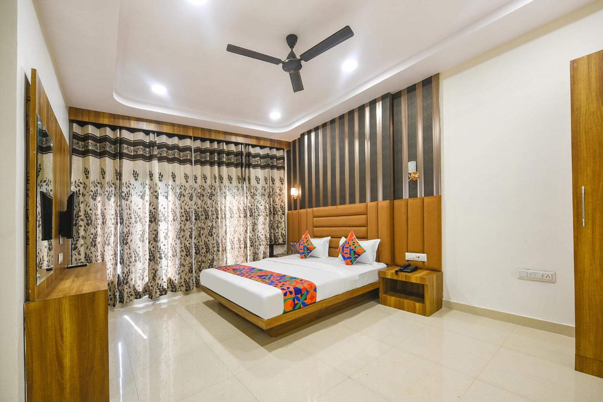 Fabhotel Golden Tree Αμριτσάρ Εξωτερικό φωτογραφία