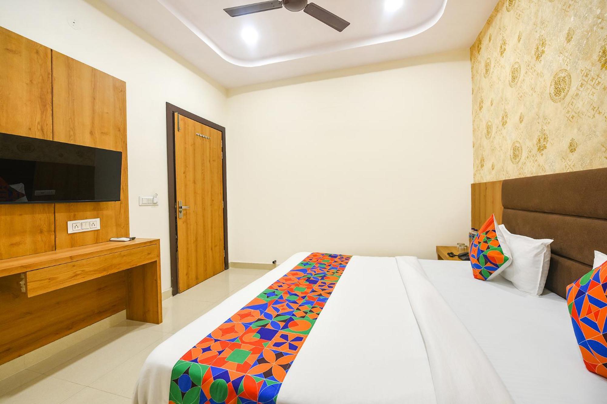 Fabhotel Golden Tree Αμριτσάρ Εξωτερικό φωτογραφία