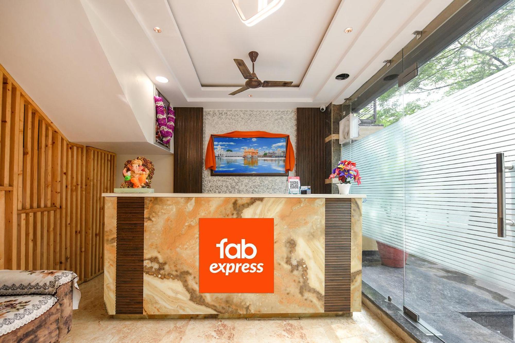 Fabhotel Golden Tree Αμριτσάρ Εξωτερικό φωτογραφία